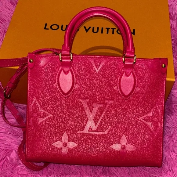 Louis Vuitton On The Go Empreinte PM Freesia in Leather with Gold-tone - Picture 2 of 12
